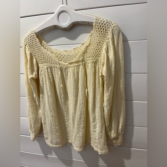 💛 Boho-style cream blouse with crochet detailing around the neckline size S - Picture 5 of 7